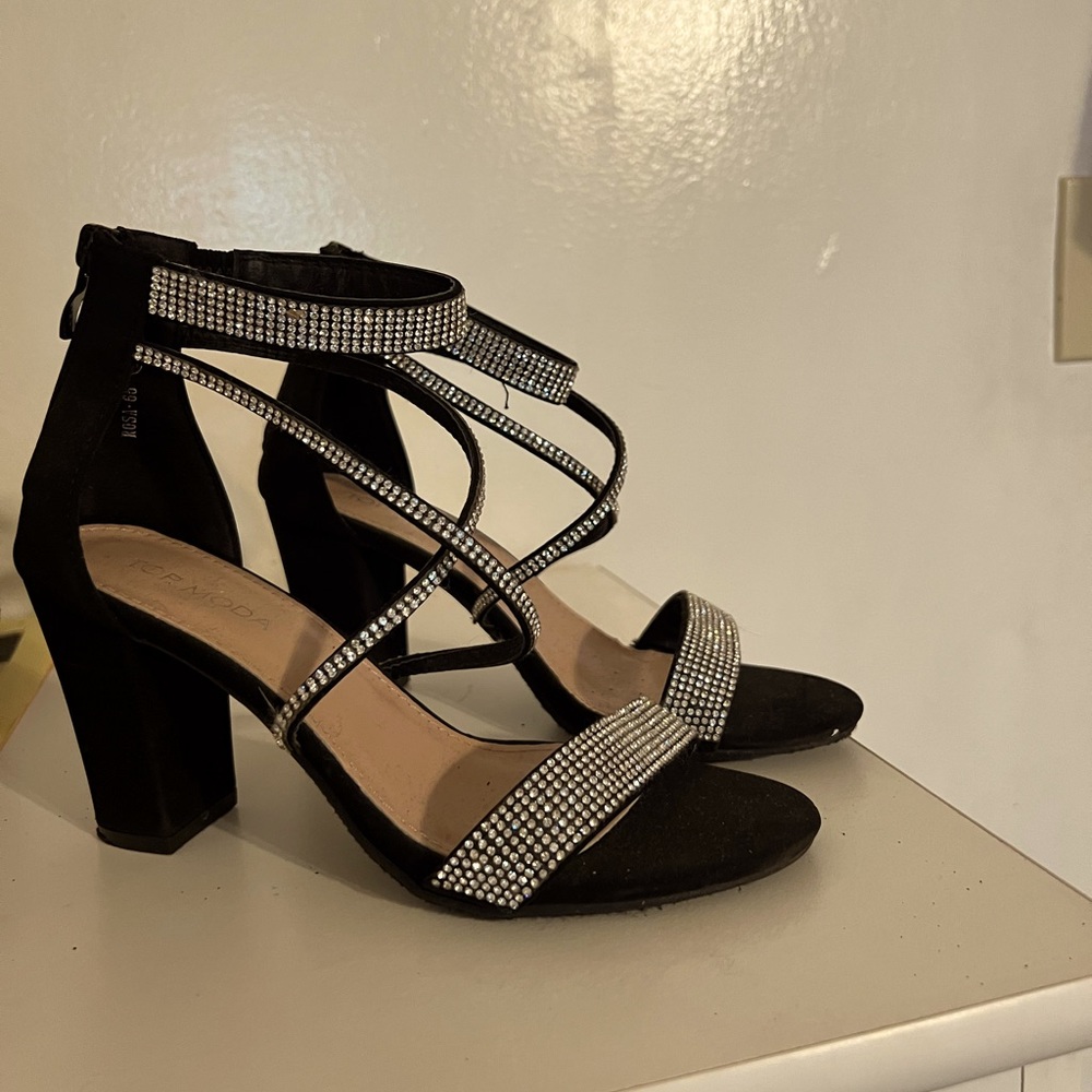 Glittered wrapped heels